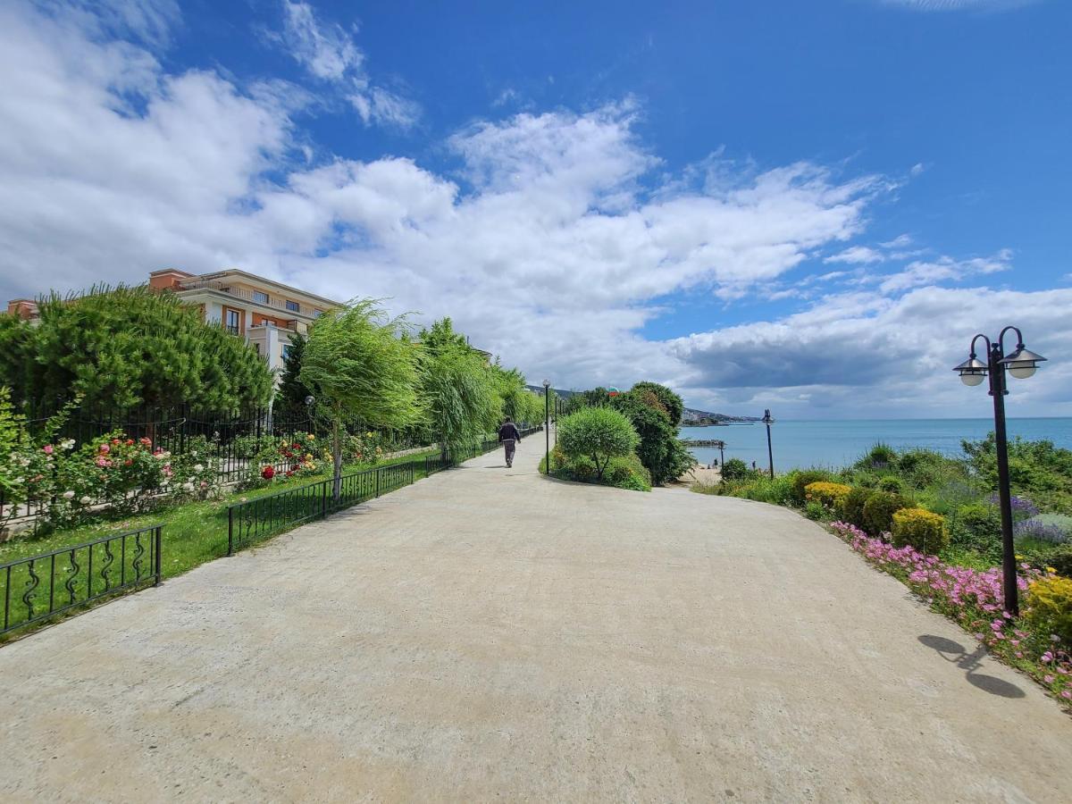 Prestige Fort Aparthotel - Private Apartment-Bsr Szveti Vlasz Kültér fotó